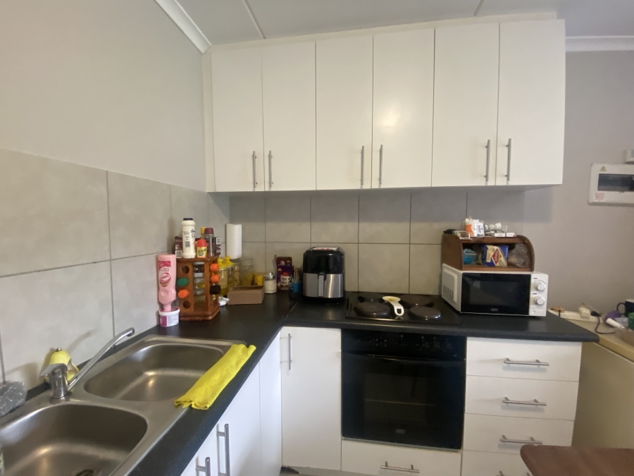 To Let 2 Bedroom Property for Rent in Sonkring Western Cape